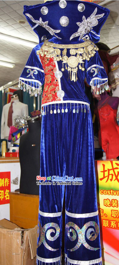 Traditional Chinese Zhuang Minority Clothing