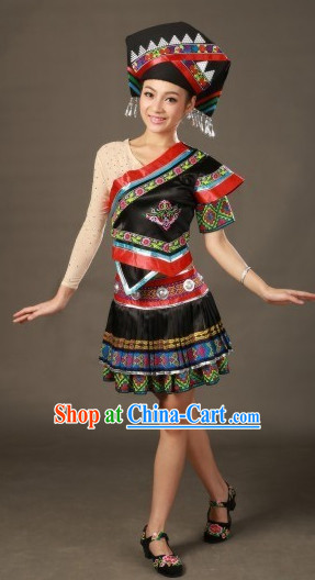 Traditional Chinese Zhuang Clothes and Hat for Women