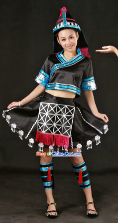 China Miao Ethnic Group Clothes and Hat for Women