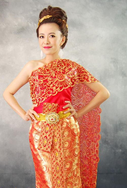 Traditional Thai Clothing for Women