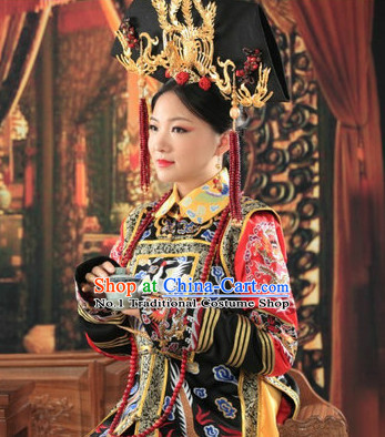 Chinese Traditional Queen Embroidered Phoenix Gown and Hair Jewelry Complete Set