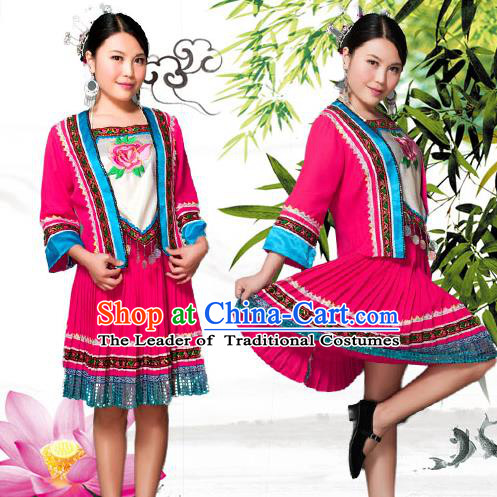 Traditional Chinese Tujia Nationality Dancing Costume, Tujiazu Female Folk Dance Ethnic Pleated Skirt, Chinese Minority Tujia Nationality Embroidery Costume for Women