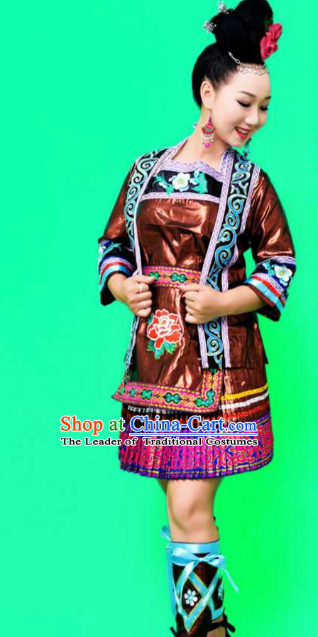 Traditional Chinese Tu Ethnic Clothing and Silver Hat Complete Set for Women