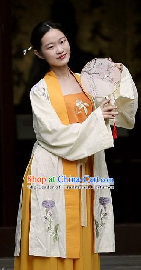 Ancient Chinese Clothing Dress Garment and Hair Accessories Complete Set for Women