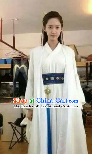 Pure White Chinese Traditional Hanfu Clothing and Hair Accessories Complete Set for Women