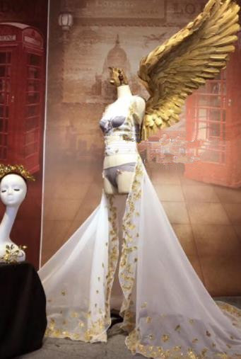 Unique Design Giant Angel Wings Model Stage Costumes Theater Costumes Professional Theater Costume for Women