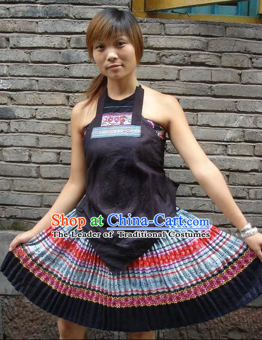 Traditional Chinese Miao Nationality Dancing Costume, Hmong Female Folk Dance Ethnic Pleated Skirt, Chinese Minority Nationality Embroidery Costume for Women