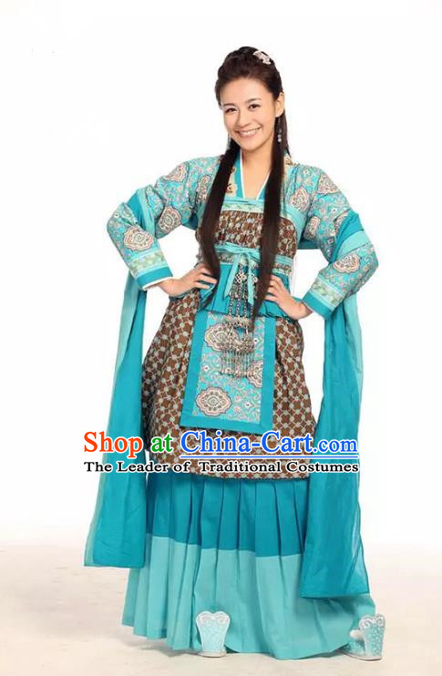 Traditional Chinese Southern and Northern Dynasties Palace Lady Ancient Princess Embroidered Costume