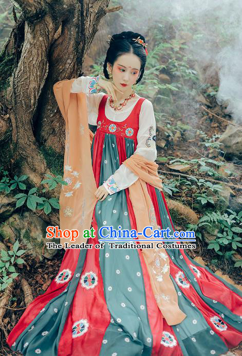 Asian China Tang Dynasty Young Lady Costume, Traditional Ancient Chinese Princess Hanfu Embroidered Clothing for Women