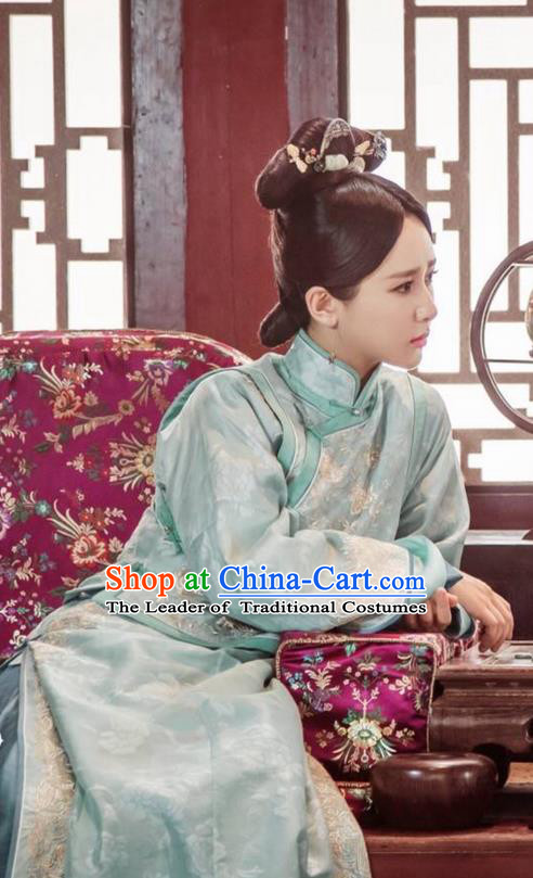 Traditional Ancient Chinese Qing Dynasty Palace Lady Costume, Chinese Manchu Mandarin Palace Aristocratic Miss Embroidered Clothing and Handmade Headpiece Complete Set