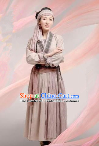 Chinese Ancient Tang Dynasty Countrywoman Costume and Headwear, Traditional Chinese Ancient Swordswoman Clothing Complete Set