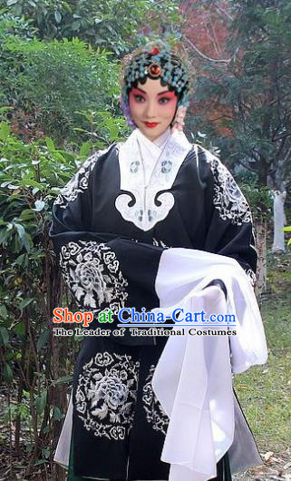 Traditional China Beijing Opera Old Lady Pantaloon Costume Black Embroidered Cape, Ancient Chinese Peking Opera Female Embroidery Dress Clothing