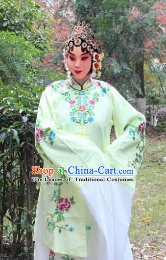 Traditional China Beijing Opera Young Lady Hua Tan Costume Green Embroidered Shawl, Ancient Chinese Peking Opera Female Diva Embroidery Dress Clothing