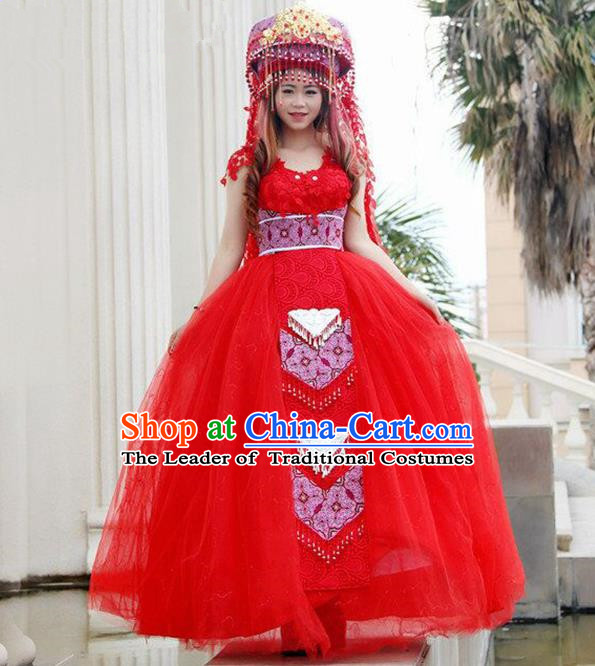 Traditional Chinese Miao Nationality Wedding Veil Costume Embroidered Red Bubble Dress and Headwear, Hmong Folk Dance Ethnic Chinese Minority Nationality Embroidery Clothing for Women