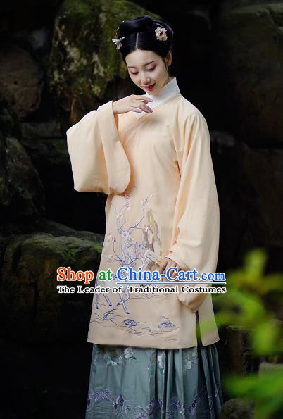 Traditional Chinese Ming Dynasty Nobility Lady Costume, China Ancient Palace Princess Embroidered Clothing for Women