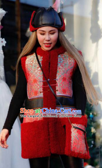 Chinese Traditional Mongol Ethnic Costume Mongolian Minority Nationality Red Vest for Women