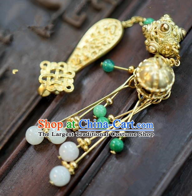 Chinese Traditional Palace Golden Brooch Ancient Bride Hanfu Breastpin Jewelry Accessories for Women