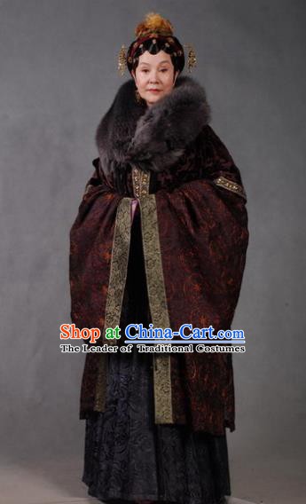 Chinese Ancient Novel Character A Dream in Red Mansions Mistress Wang Winter Costume for Women