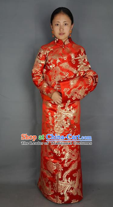 Chinese Zang Nationality Wedding Red Tibetan Robe, China Traditional Tibetan Ethnic Heishui Dance Costume for Women