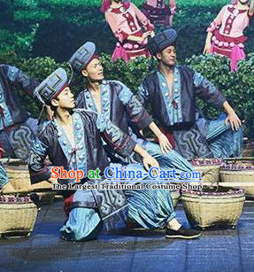 Chinese The Romantic Show of Guilin Stage Performance Zhuang Nationality Dance Costume for Men