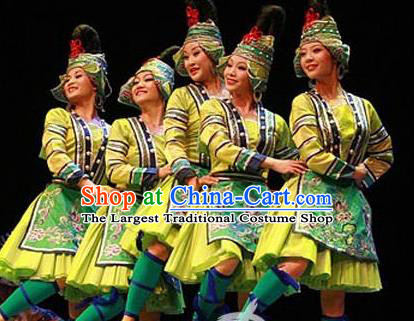 Chinese Wind Of Colorful Guizhou Dong Nationality Ethnic Dance Green Dress Stage Performance Costume and Headpiece for Women