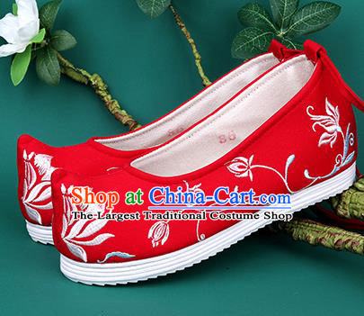 Chinese Wedding Embroidered Chrysanthemum Red Shoes Traditional Hanfu Shoes Princess Shoes for Women