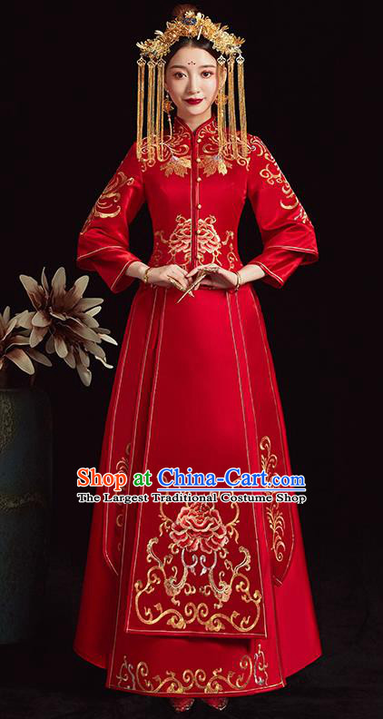 Chinese Traditional Bride Xiuhe Suit Ancient Wedding Embroidered Peony Red Dress for Women