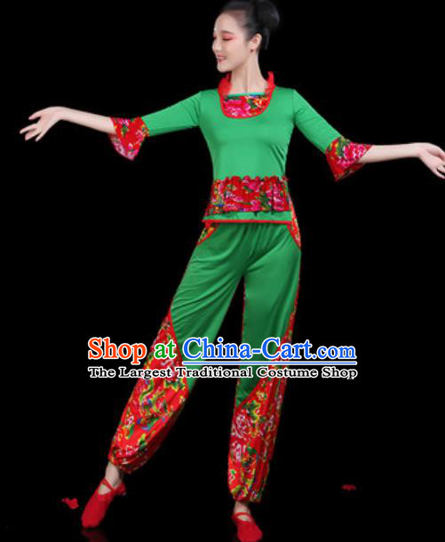 Traditional Chinese Yangko Group Dance Folk Dance Green Clothing Fan Dance Stage Performance Costume for Women