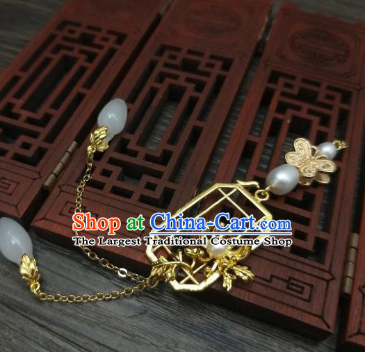 Traditional Chinese Ancient Palace Golden Chrysanthemum Brooch Handmade Hanfu Tassel Breastpin Pendant for Women