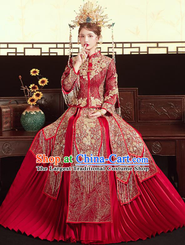 Chinese Traditional Wedding Xiu He Suit Embroidered Red Blouse and Dress Ancient Bride Costumes for Women