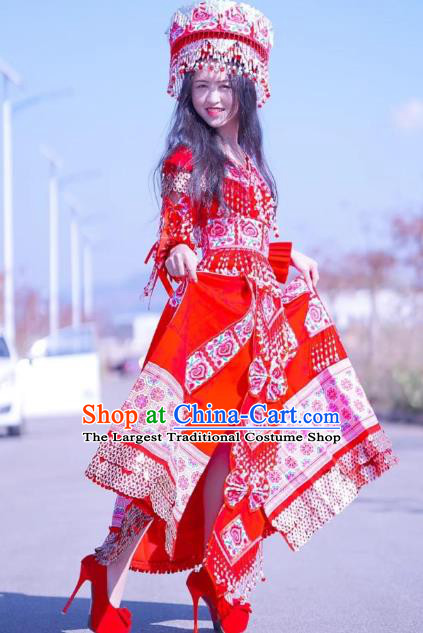 China Travel Photography Red Dress Miao Ethnic Bride Costumes Nationality Women Wedding Clothing with Headwear