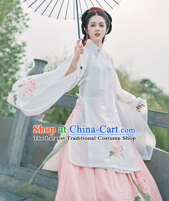 Chinese Ancient Nobility Madam White Hanfu Dress Traditional Ming Dynasty Imperial Consort Costumes for Women