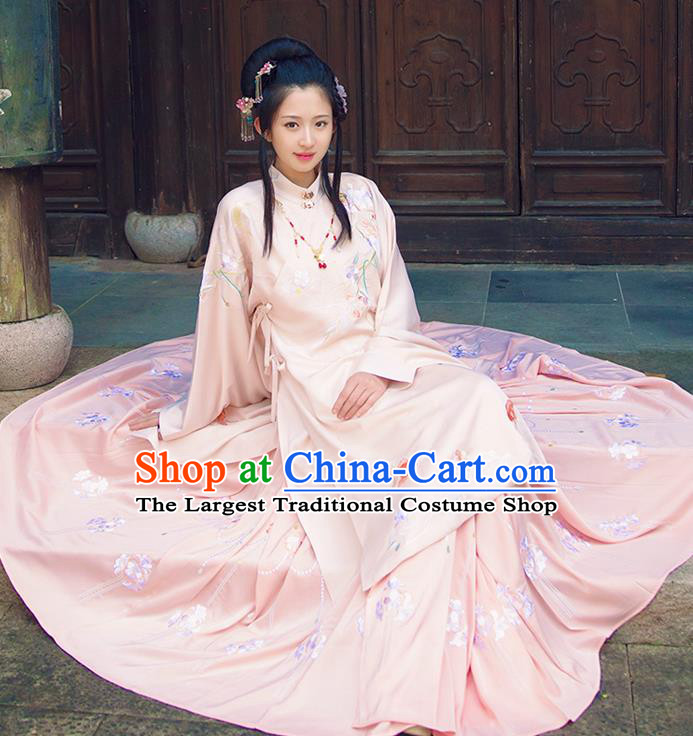 Chinese Ancient Ming Dynasty Court Infanta Embroidered Dress Traditional Patrician Lady Costume for Women