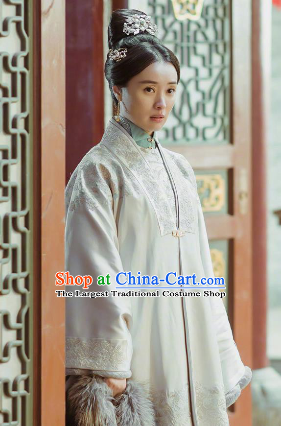 Chinese Drama Ancient Ming Dynasty Crown Princess Zhang Yan Replica Costumes and Headpiece for Women