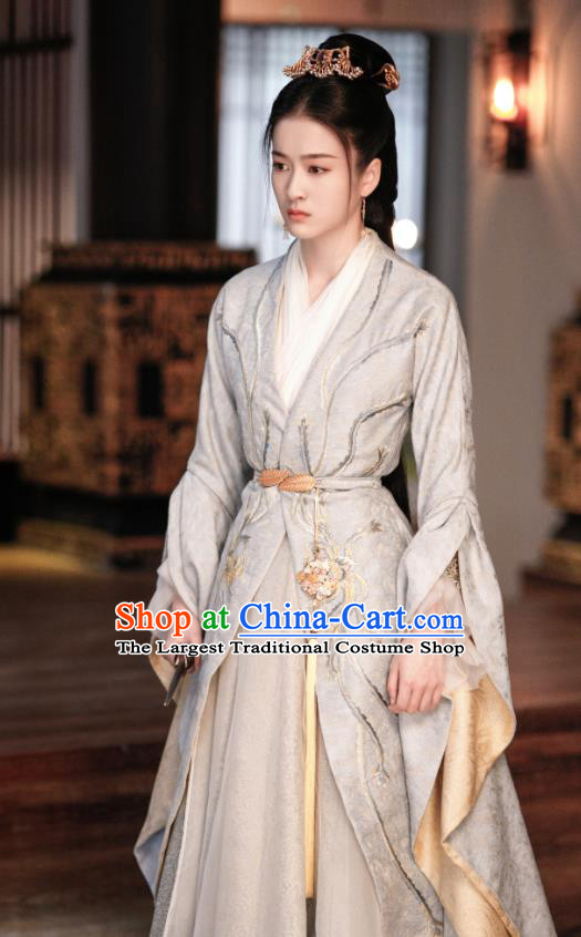 Chinese Ancient Palace Princess Rong Le Green Historical Drama Princess Silver Costume and Headpiece for Women