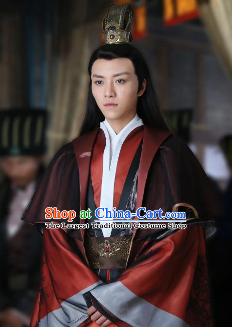 Chinese Ancient Swordsman Garment Hanfu Costumes and Hairdo Crown Drama Men With Sword Gen Mochi Knight Apparels