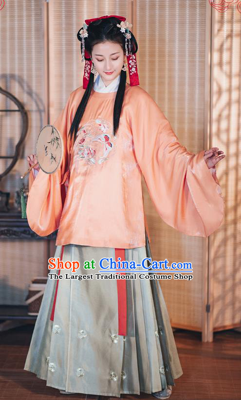 Chinese Traditional Hanfu Dress Ancient Noble Female Embroidered Garment Ming Dynasty Historical Costumes