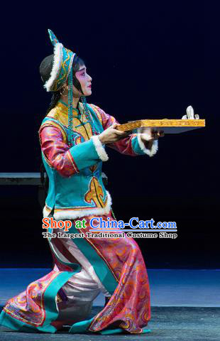 Chinese Kun Opera Xiaodan Dress Apparels Costumes and Headdress Continue the Pipa Traditional Kunqu Opera Court Maid Garment