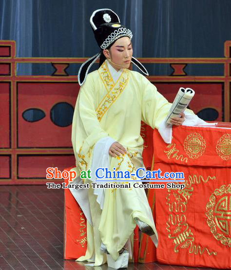 Chinese Classical Shaoxing Opera Scholar Wang Yulin Yellow Robe The Jade Hairpin Costumes Garment Yue Opera Young Man Garment Apparels and Hat