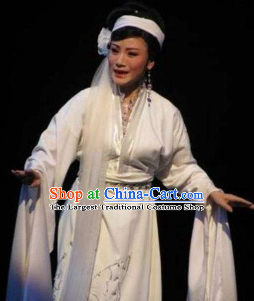 Chinese Shaoxing Opera Female Role White Dress and Headdress Hu Die Meng Butterfly Dream Yue Opera Garment Costumes Distress Maiden Apparels