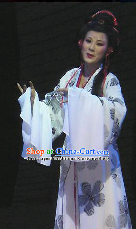 Chinese Shaoxing Opera Tsing Yi Du Shiniang Apparels and Headpieces The Beautiful Courtesan Yue Opera Hua Tan Dress Distress Maiden Actress Garment Costumes