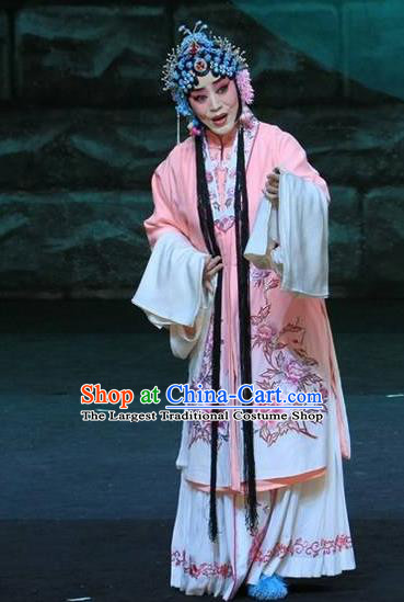 Chinese Beijing Opera Young Female Li Qianjun Apparels Costumes and Headdress On A Wall and Horse Traditional Peking Opera Dress Actress Garment