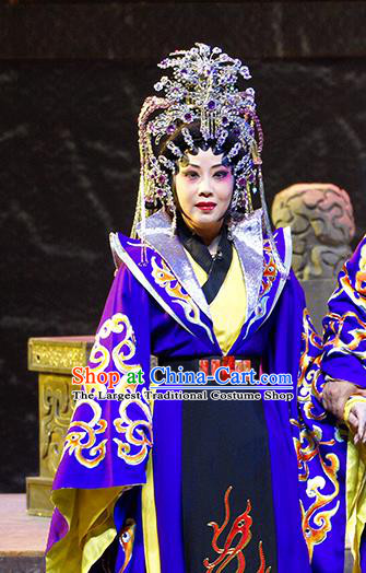 Chinese Cantonese Opera Rani Garment Nan Yue Gong Ci Costumes and Headdress Traditional Guangdong Opera Noble Dame Apparels Queen Dress