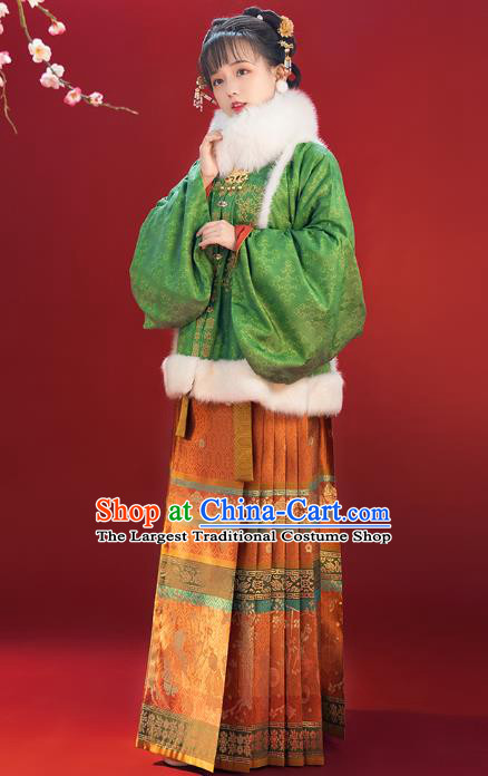 China Ancient Noble Beauty Hanfu Dress Traditional Ming Dynasty Royal Princess Historical Clothing