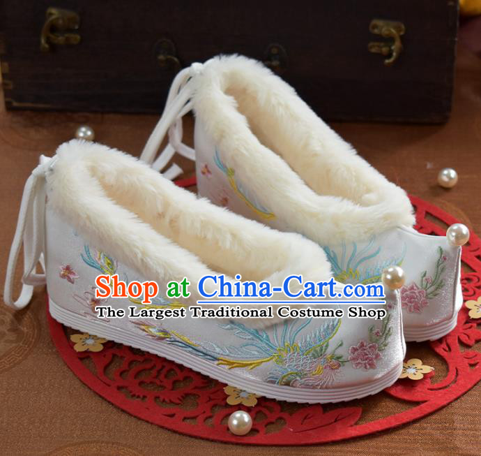 China Winter Shoes Traditional Hanfu Shoes National Embroidered Phoenix Light Blue Cloth Shoes