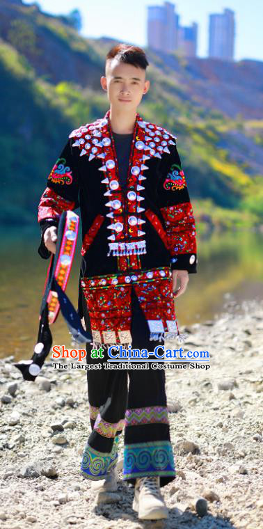 China Yi Nationality Male Dance Clothing Xiangxi Ethnic Stage Performance Suits Tujia Minority Wedding Costumes