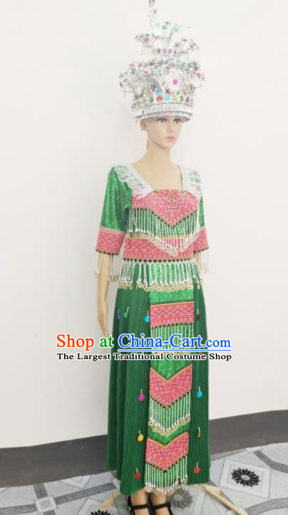 China Hmong Ethnic Dance Green Dress Outfits Traditional Yunnan Minority Bride Garments Miao Nationality Wedding Costume Photography Clothing