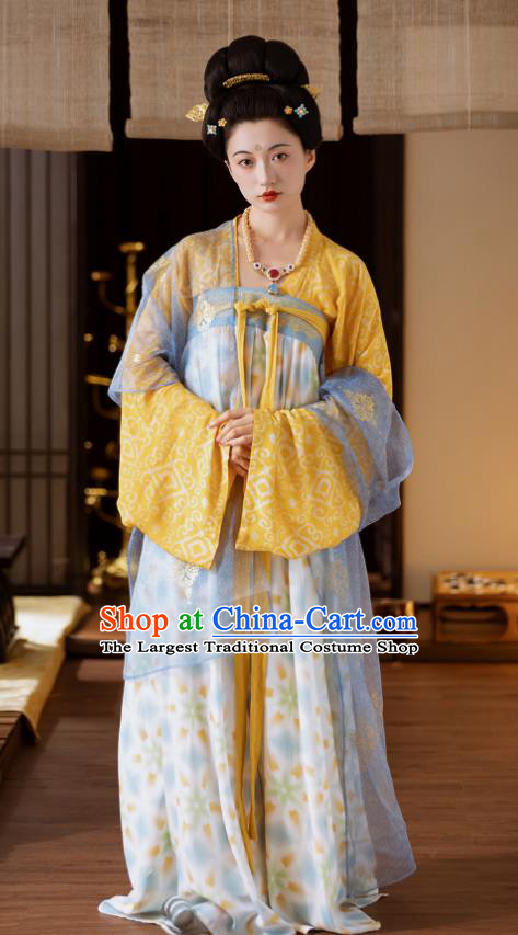 China Ancient Noble Woman Clothing Traditional Hanfu Yellow Blouse and Ruqun Tang Dynasty Empress Chang Costumes