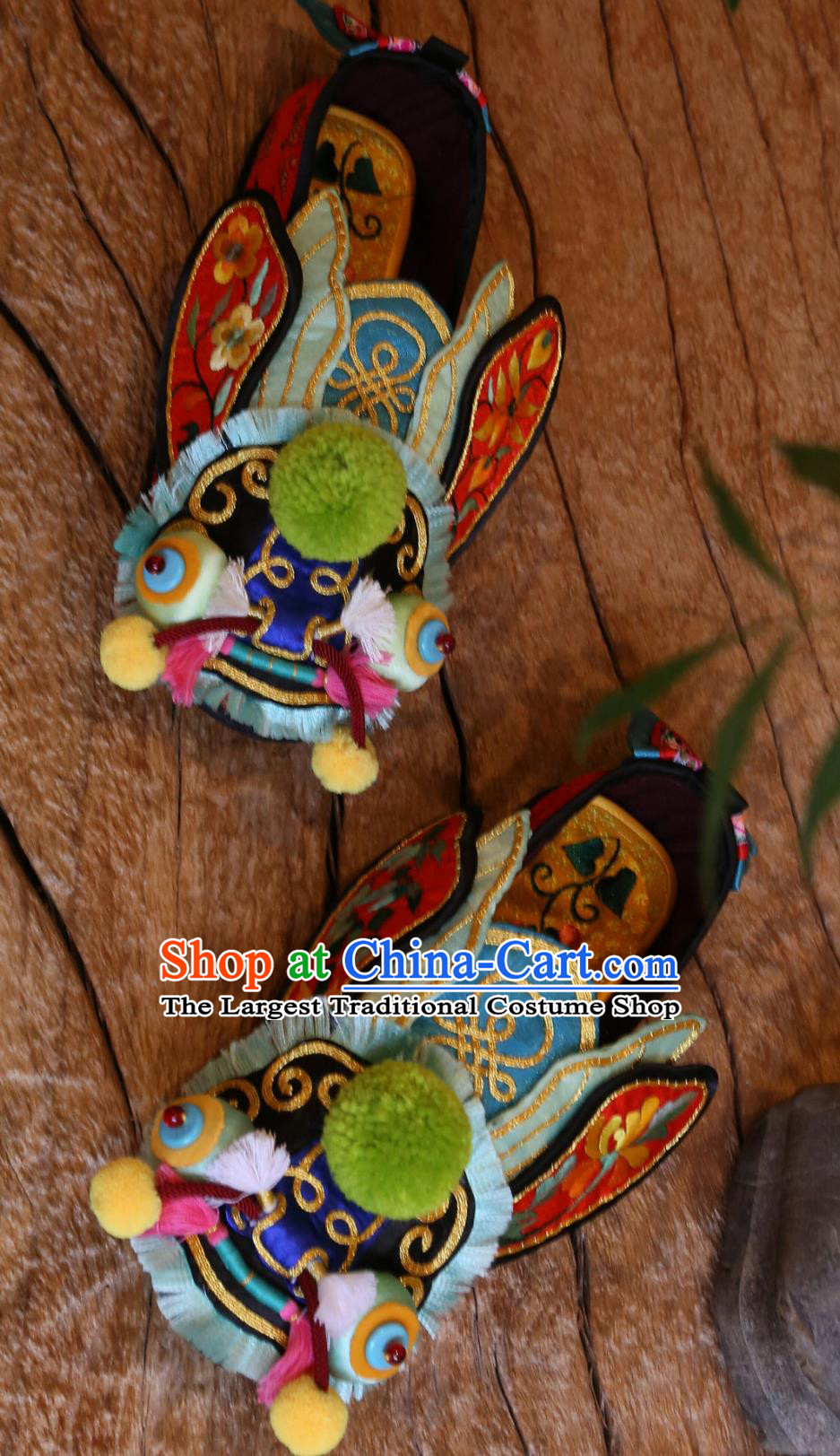 Intangible Cultural Heritage Embroidery Cicada Red Handmade Chinese Layered Sole Shoes